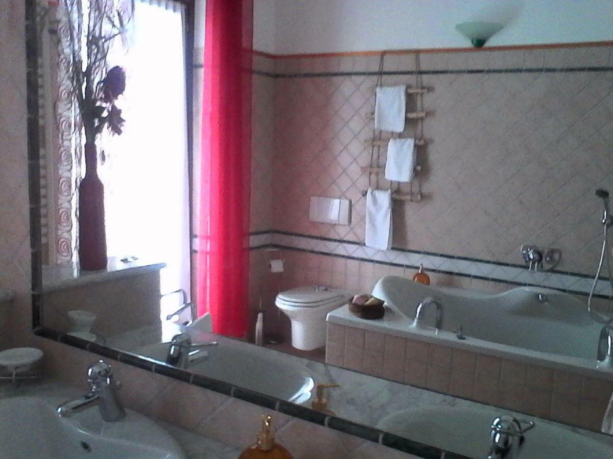 La Casa Dei Masue' Guest House อัลบา ภายนอก รูปภาพ