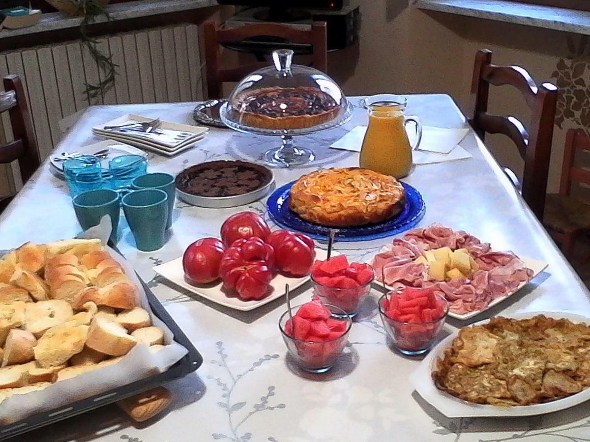 La Casa Dei Masue' Guest House อัลบา ภายนอก รูปภาพ